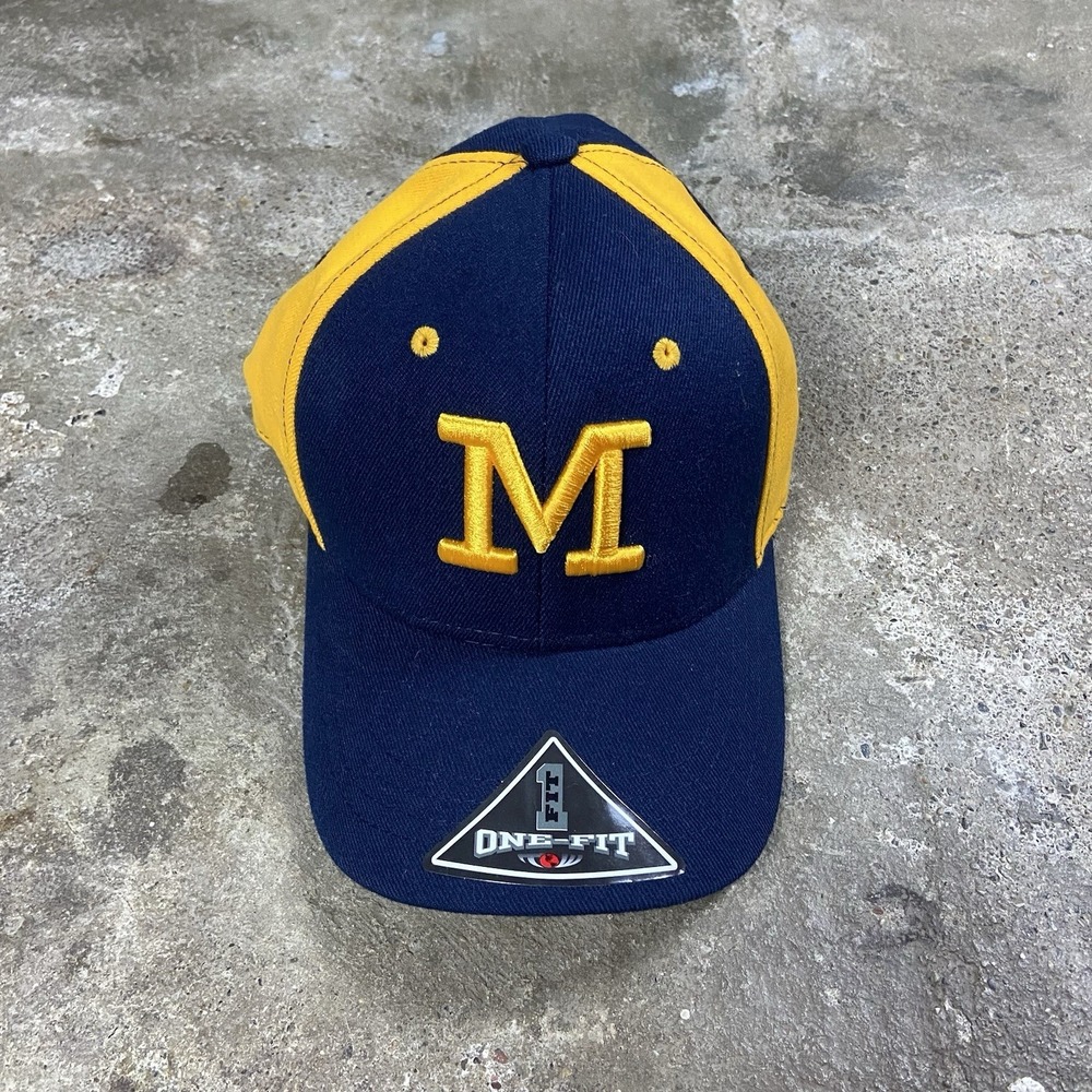 NWT Top Of The World University Of Michigan Cap Navy‎ Blue Wolverines Logo